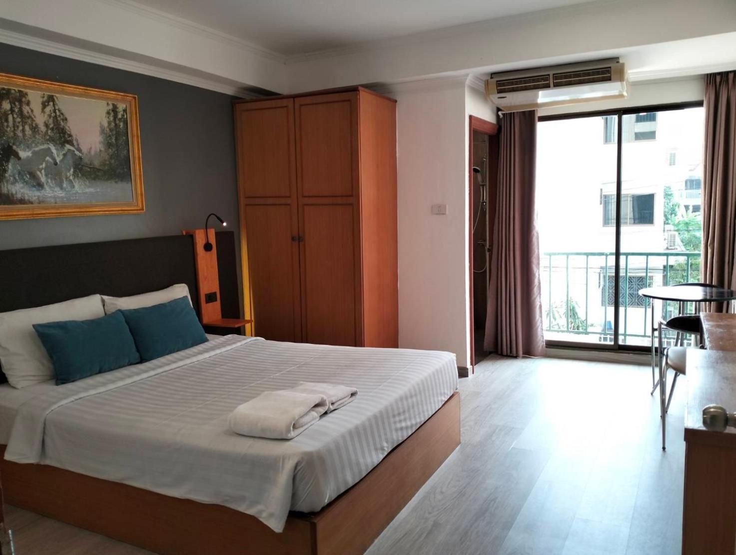 Hotel Shagwell Mansions Pattaya Pokoj fotografie